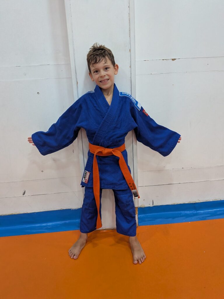 Joven judoca de la cantera de JK