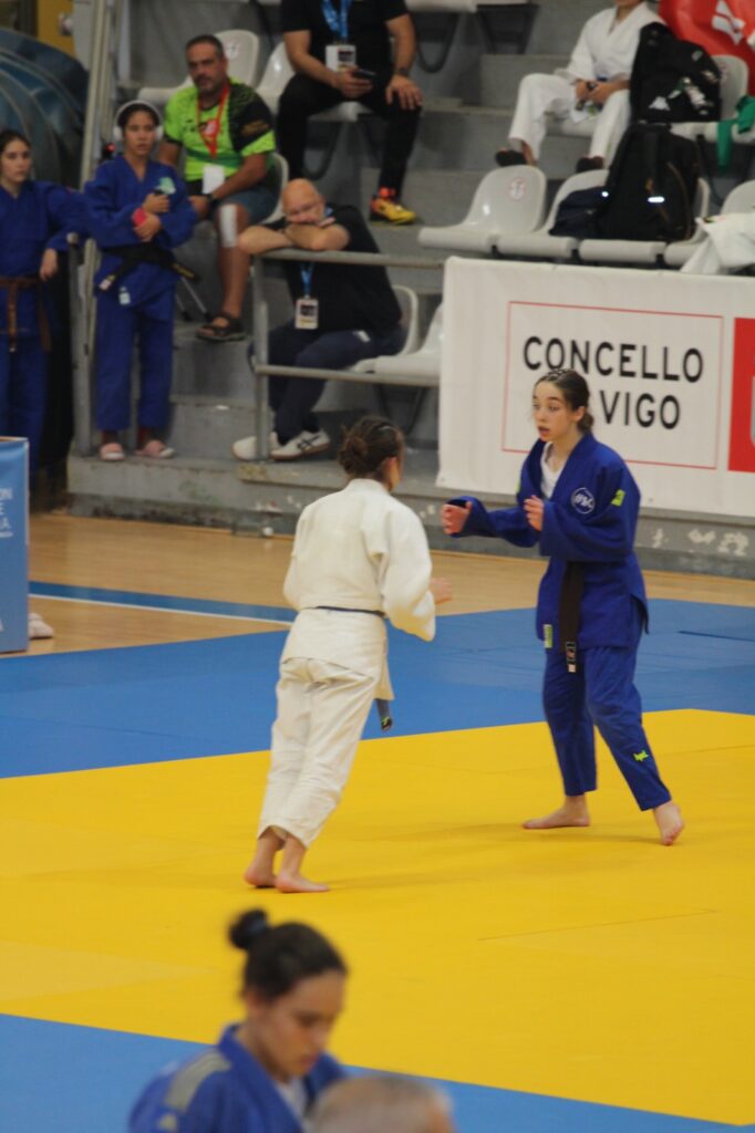 Lara Galván, frente a frente antes de empezar su combate de -44 kg.